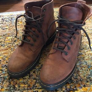 EASTLAND SUEDE BOOTS